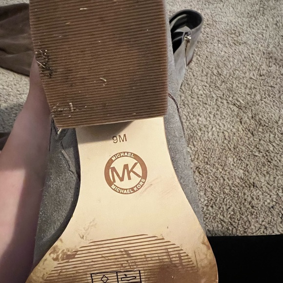 Michael Kors booties - Picture 3 of 4